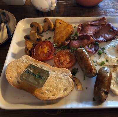 Aroma Cafe & Tapas Bar