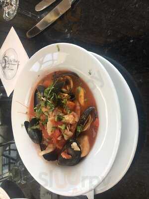 Silks Bistro & Champagne Bar