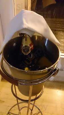 Silks Bistro & Champagne Bar