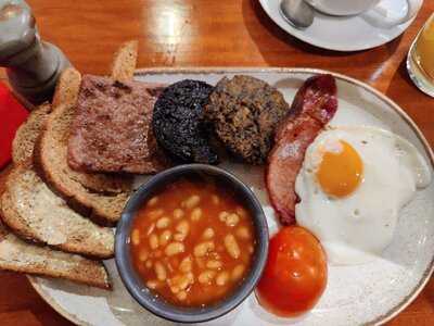 Friars Wynd Bistro & Bar