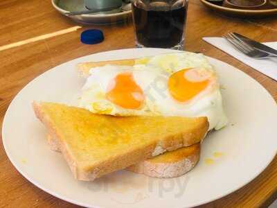 Basil's Sandwich Bar