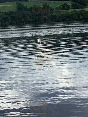 Duck Bay Hotel & Restaurant