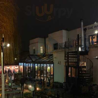 The White House, Guildford