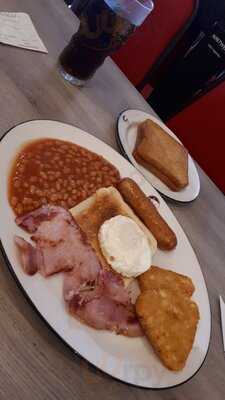 Poppins Restaurant & Cafe - Basingstoke