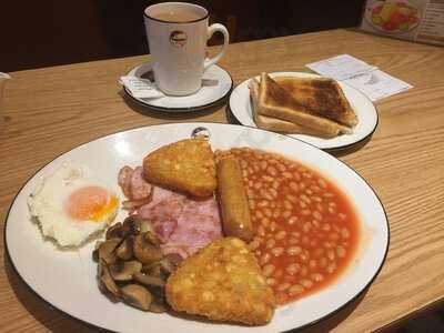 Poppins Restaurant & Cafe - Basingstoke