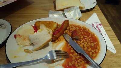 Poppins Restaurant & Cafe - Basingstoke