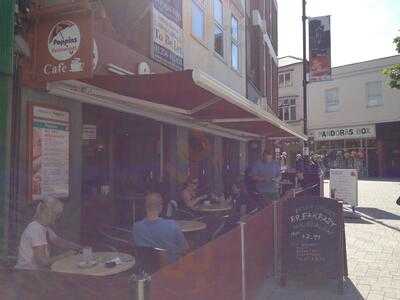 Poppins Restaurant & Cafe - Basingstoke