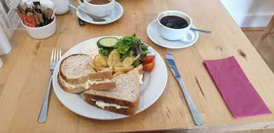 Cafe Circa At The Atrium