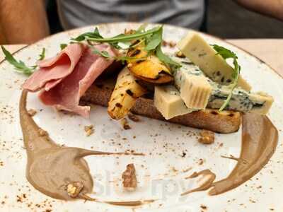 Cafe Circa At The Atrium