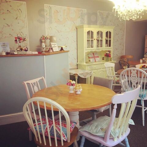 Teapots And Teacups Tearoom