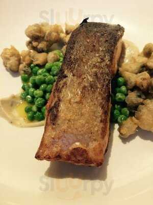 The Linen Room And Steakhouse At The Bently Bar