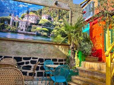 Carisma Tapas & Wine Bar