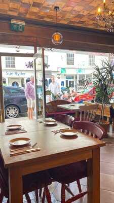 Carisma Tapas & Wine Bar