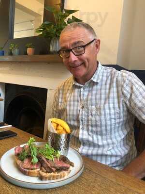 The Pantiles Cafe & Bar