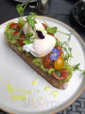 The Pantiles Cafe & Bar