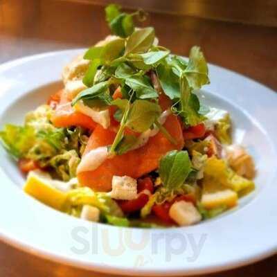 Cronies Restaurant & Bar