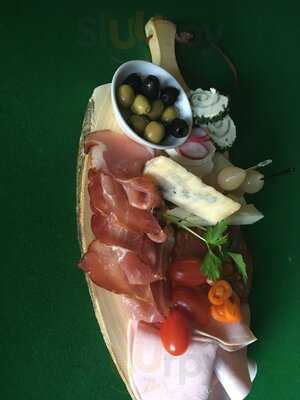 Hare And Hounds Abbey Village