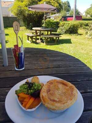 The Half Moon Inn @ Stoke St Mary