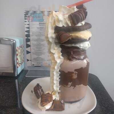 Crystal's Cupcakes & Sandwich Bar