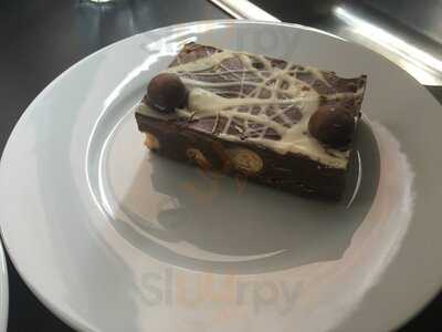 Crystal's Cupcakes & Sandwich Bar