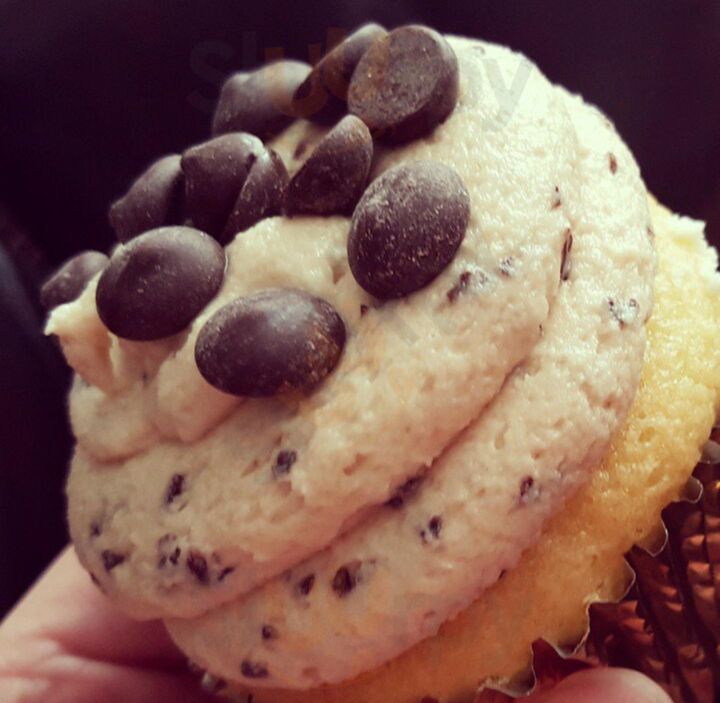 Crystal's Cupcakes & Sandwich Bar