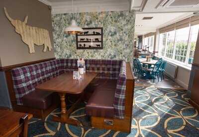 The Fair Maid Stonehouse Pizza & Carvery