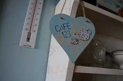 Cafe 123