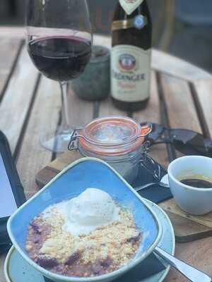 Lass O'richmond Hill