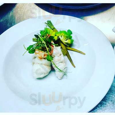 Four Winds Bar & Restaurant