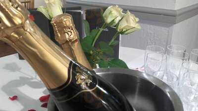 The Gallery Restaurant & Bar