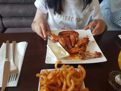 Nyana Restaurant And Bar