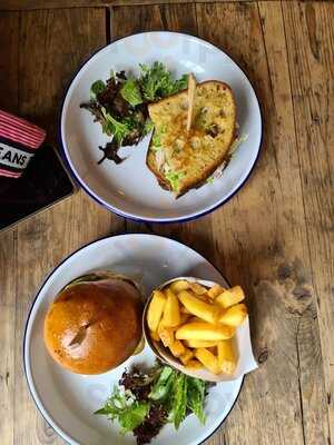 Framptons Cafe Bar & Kitchen