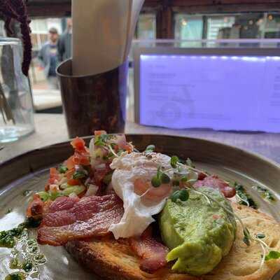 Framptons Cafe Bar & Kitchen