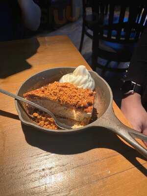 Smith & Western Hotel & Restaurant