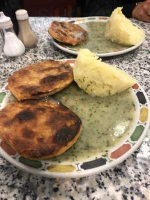 Robins Pie & Mash
