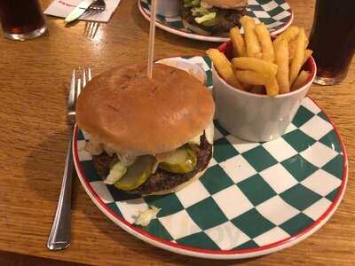 Frankie & Benny's