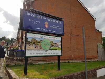 Rivers Edge At The Legacy Rose And Crown