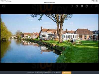 Rivers Edge At The Legacy Rose And Crown