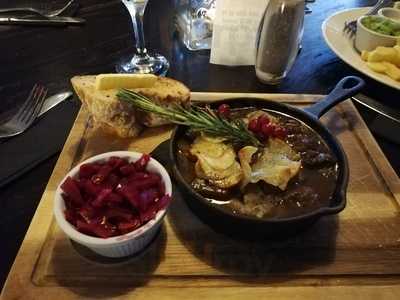 Bridge 42 Bar & Grill