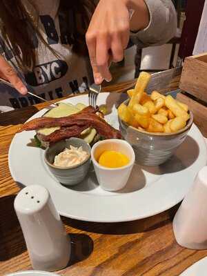 The John Gregory Weymouth