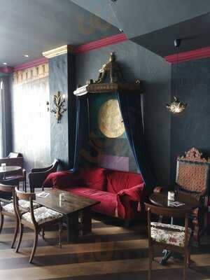 Eleto Chocolate Cafe