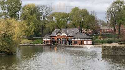 The Boathouse Cafe