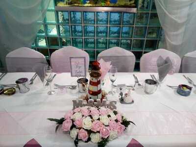 The New Vic Bar & Restaurant