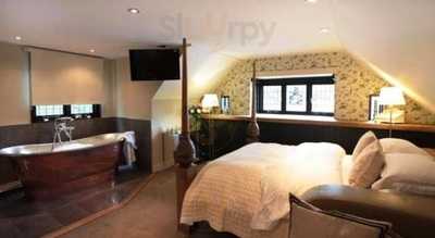 The Grasshopper Inn Restaurant