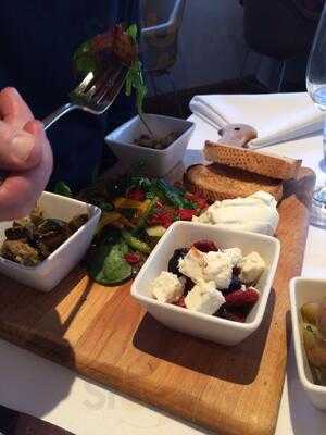 Moonfleet Manor Restaurant