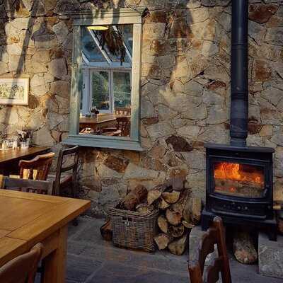 The Apple Store Cafe