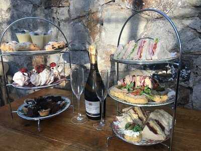 The Apple Store Cafe