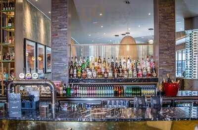 Riverside Bar & Grill