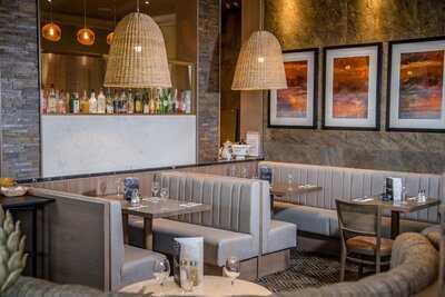 Riverside Bar & Grill