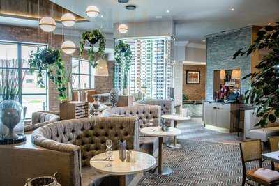 Riverside Bar & Grill